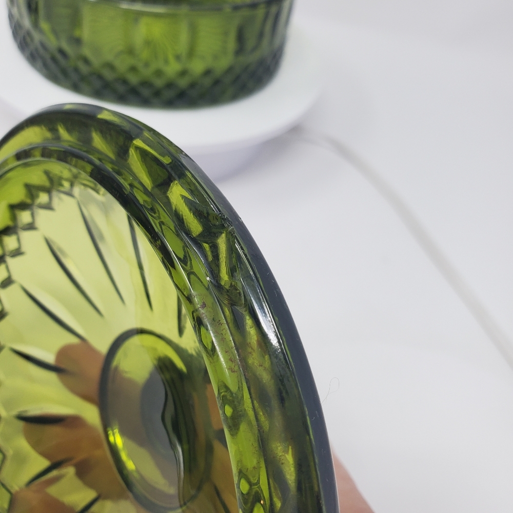 VTG Indiana Glass Avocado Green Princess Candy Dish with Lid - Picture 3 of 3